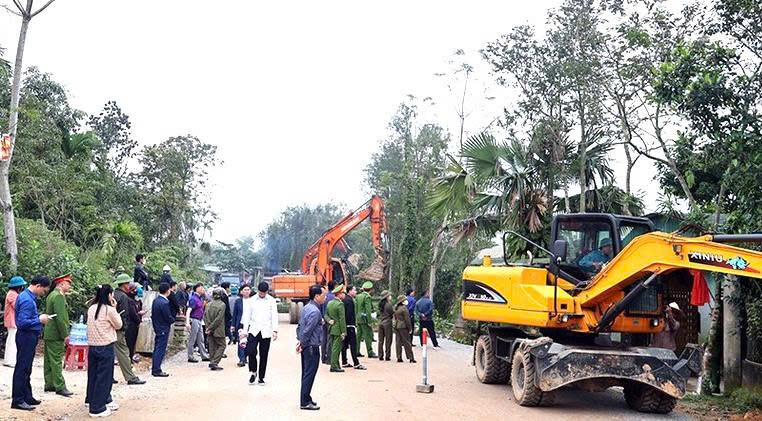 Cưỡng chế thu hồi đất phục vụ Dự án cải tạo, nâng cấp đường tỉnh 553