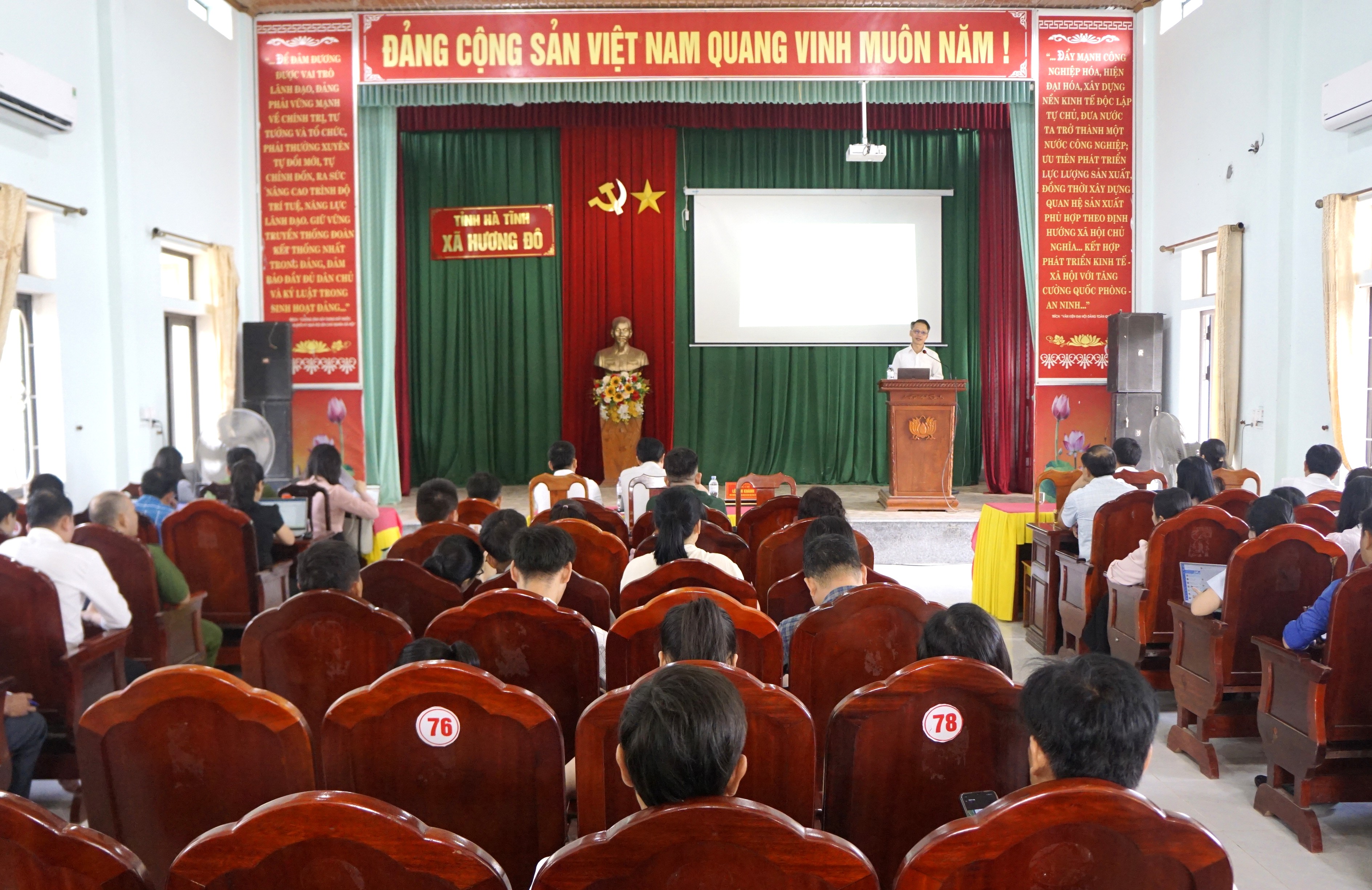 Hương Đô tổ chức hội nghị tập huấn nghiệp vụ công tác xây dựng Đảng năm 2026