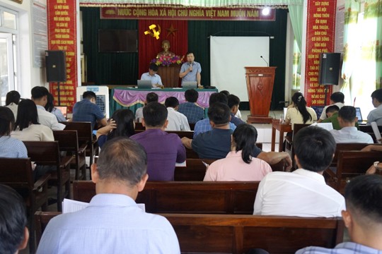 UBND xã Hương Đô tổ chức họp Tổ giúp việc triển khai chỉnh lý bản đồ địa chính, lập hồ sơ địa chính và cơ sở dữ liệu đất đai