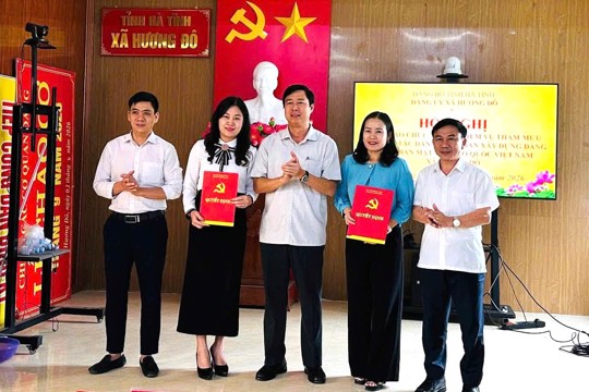 Hương Đô tổ chức bàn giao nhiệm vụ tham mưu về công tác dân vận
