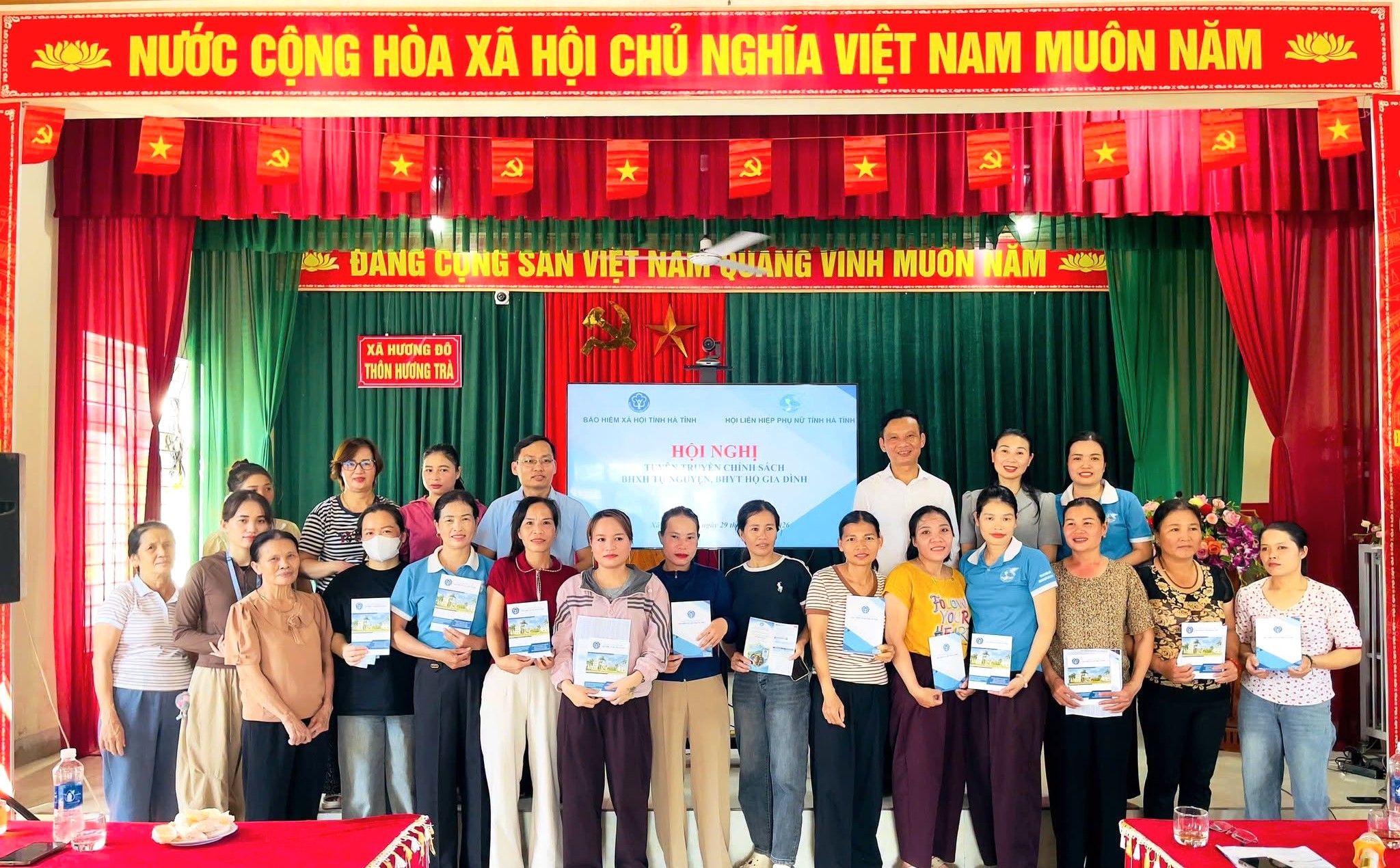 Xã Hương Đô đẩy mạnh tuyên truyền BHXH tự nguyện, BHYT hộ gia đình
