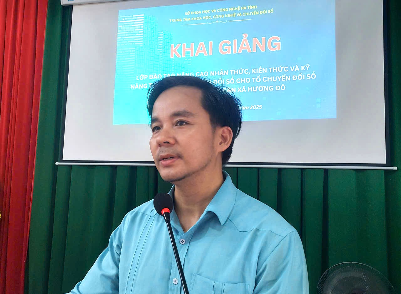 Đào tạo nâng cao nhận thức, kỹ năng chuyển đổi số cho Tổ chuyển đổi số cộng đồng 