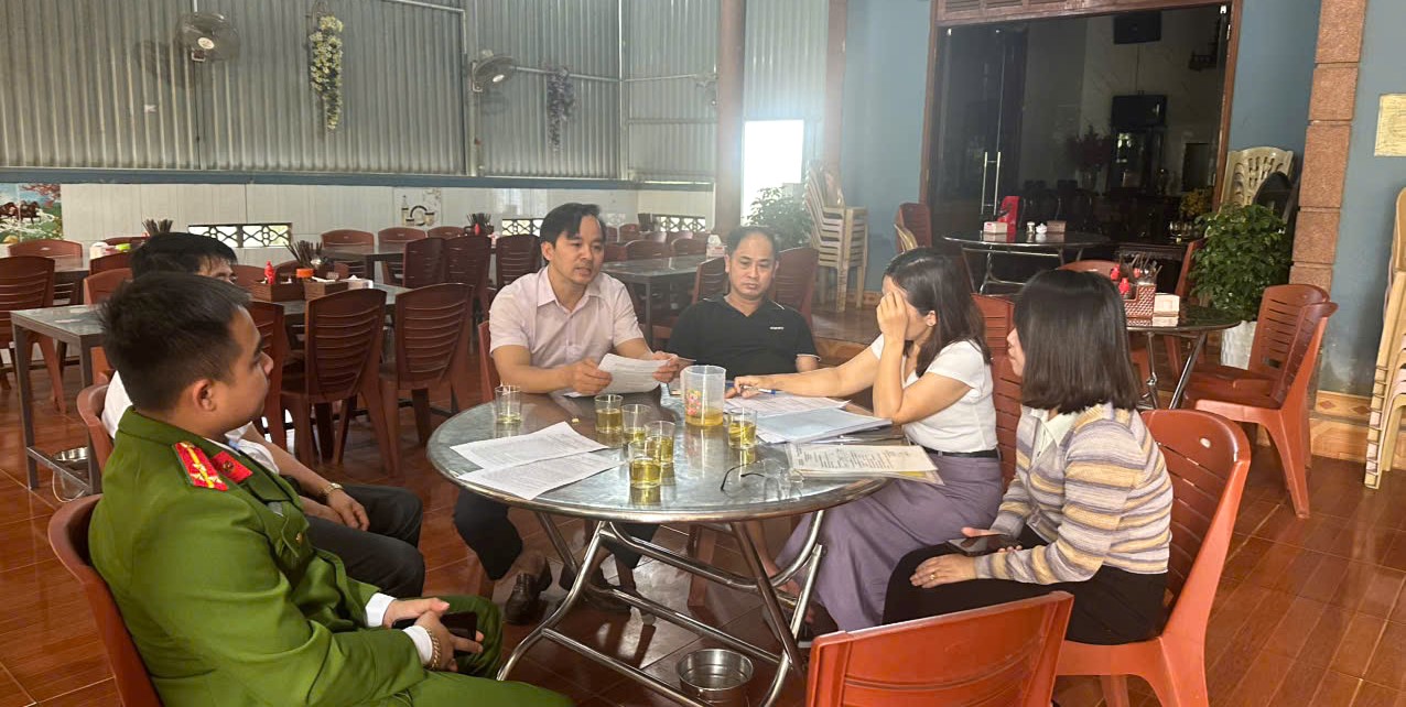 Đoàn kiểm tra liên ngành xã Hương Đô tăng cường kiểm tra bảo đảm an ninh, an toàn thực phẩm dịp Tết Bính Ngọ 2026