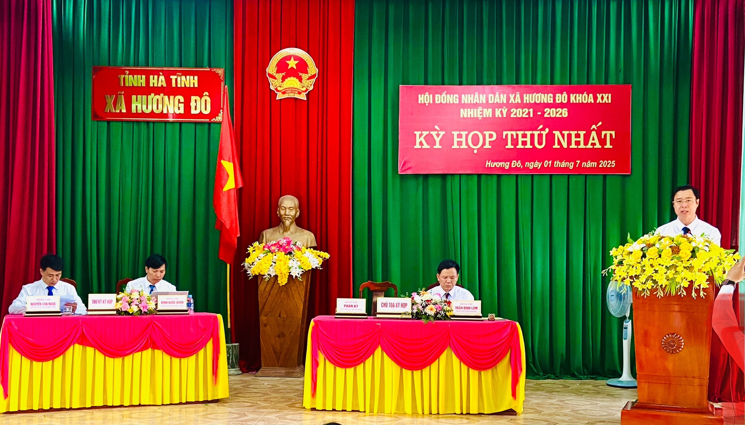 Hội đồng nhân dân xã Hương Đô tổ chức kỳ họp thứ Nhất, HĐND khóa XXI, nhiệm kỳ 2021 - 2026 